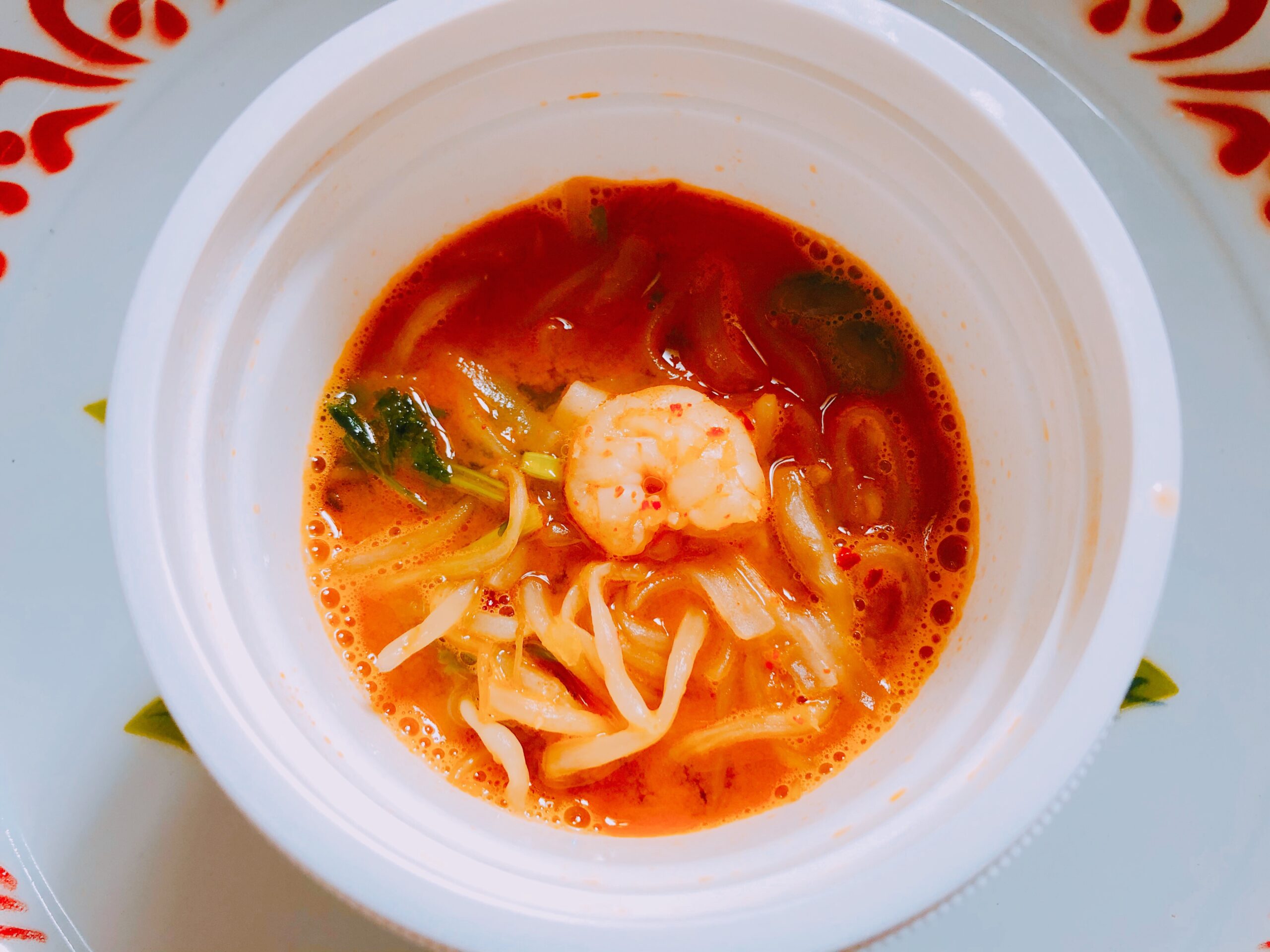 セブンイレブンでトムヤムクンフォーを発見!食レポします By,東南アジアグルメ大好き北新地ホステスのブログ