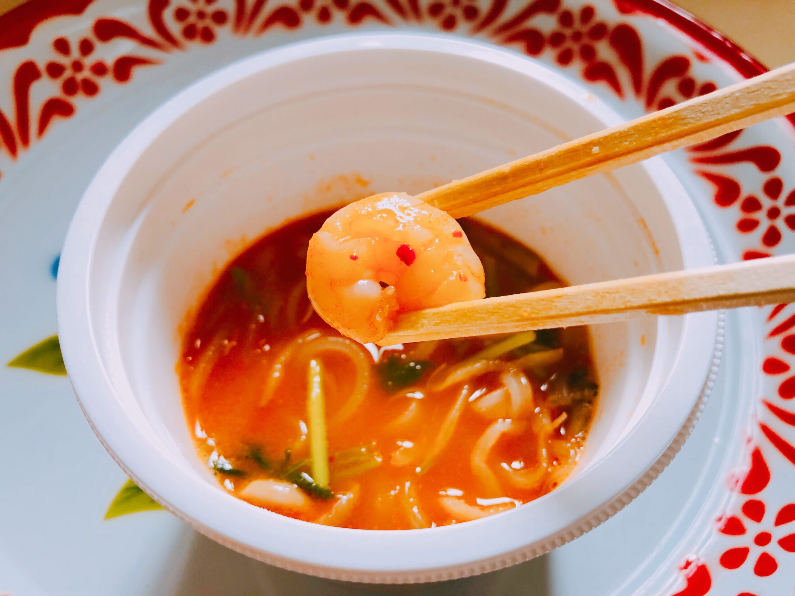 セブンイレブンでトムヤムクンフォーを発見!食レポします By,東南アジアグルメ大好き北新地ホステスのブログ